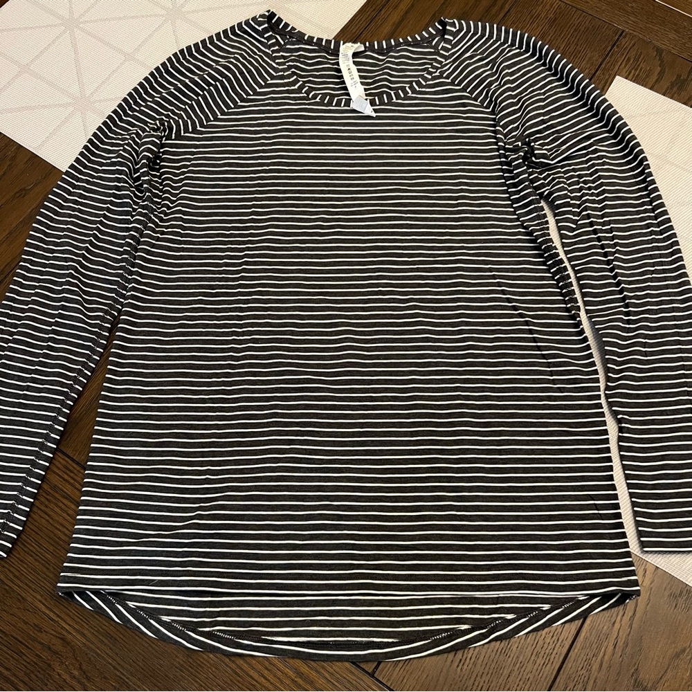 Lululemon Athletica Dark Grey and White Striped Long Sleeve Top